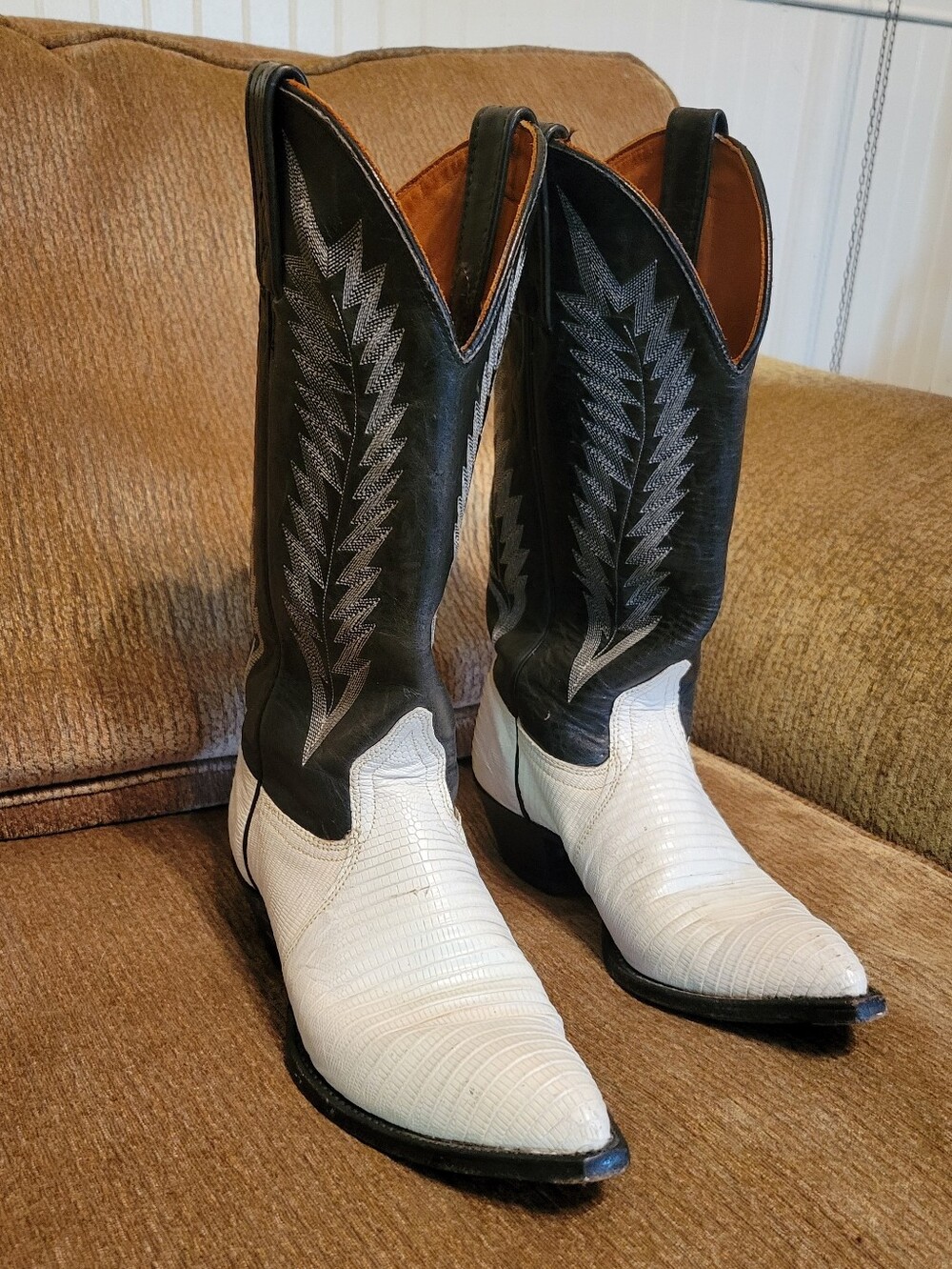 J. Chisolm Vintage Black And White Snake Skin Leather Boots